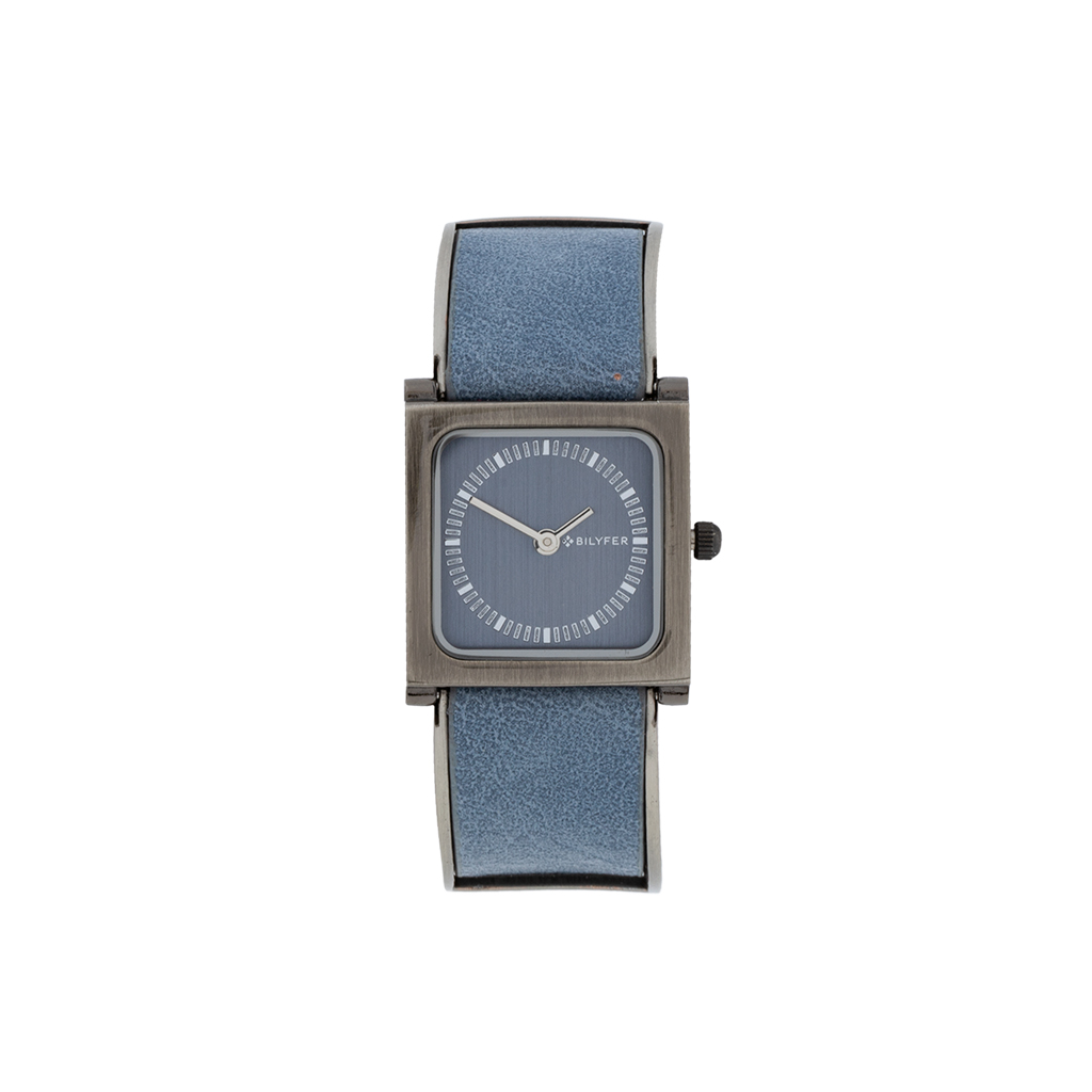 RELOJ CUADRADO CON DETALLE METÁLICO EN LA CORREA