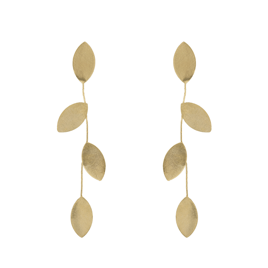 PENDIENTE HOJA DE ACACIA CHAPADO EN ORO ARTESANAL
