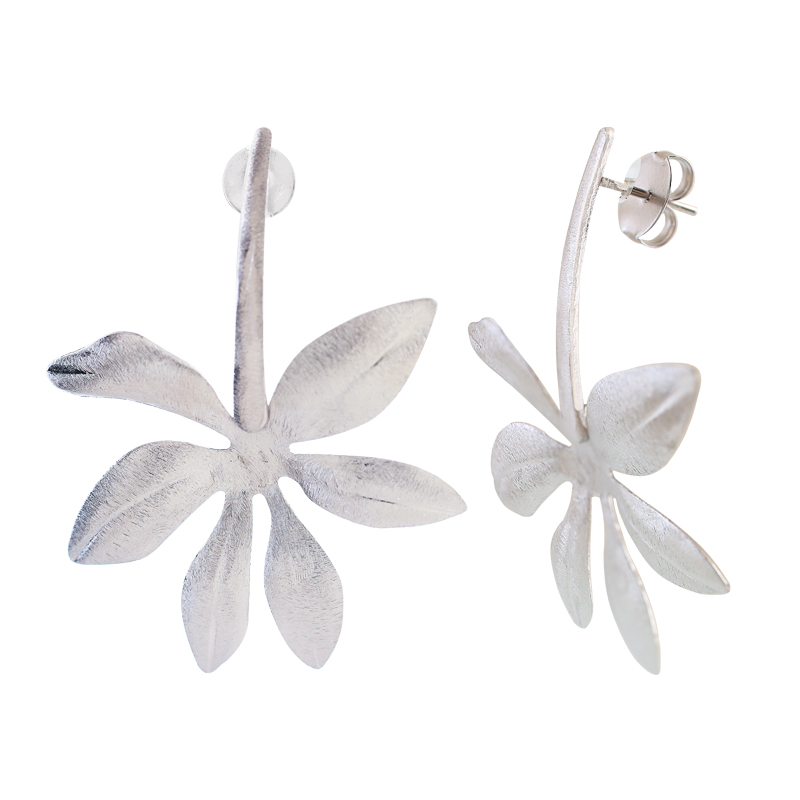 JUNGLE LEAF EARRING WITH  STEAM