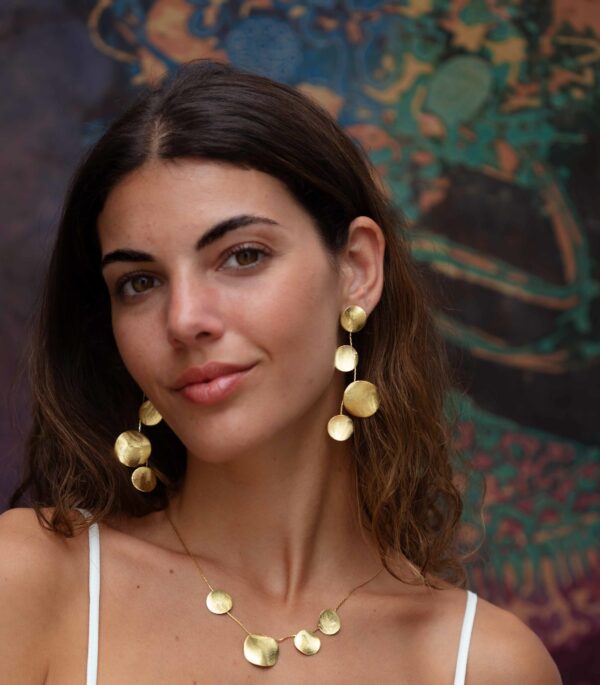 18 kt gold plated Lunas earring.