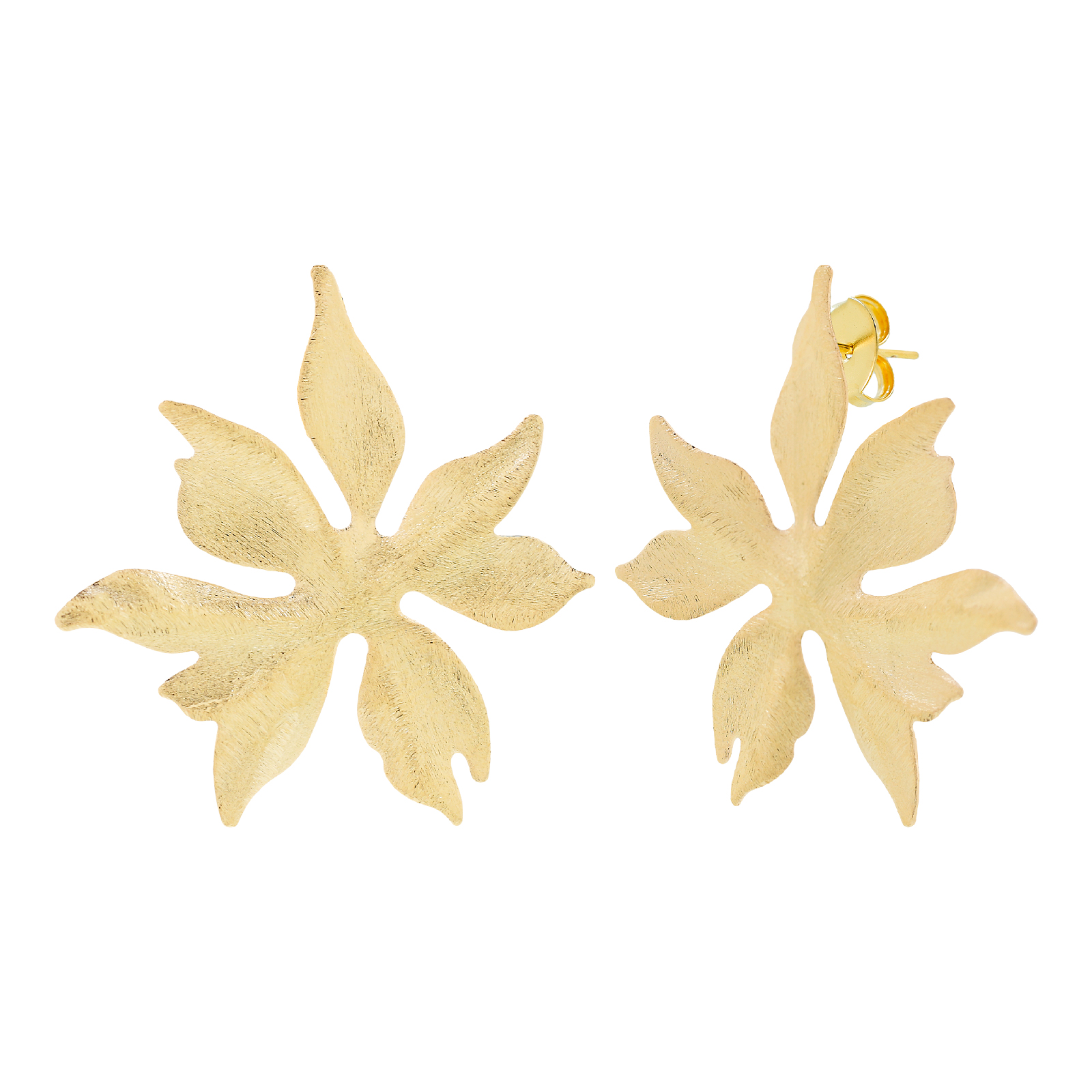 Maple leaf earring with 18kts gold plated pin