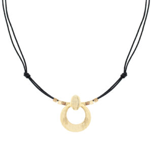 Collar con piel chapado