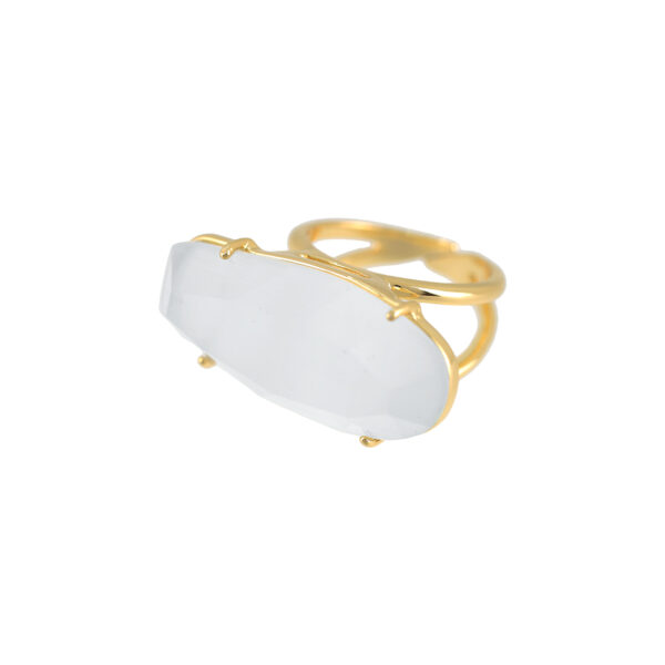 UNIVERSAL SIZE RING WITH LARGE GLASS PIECE