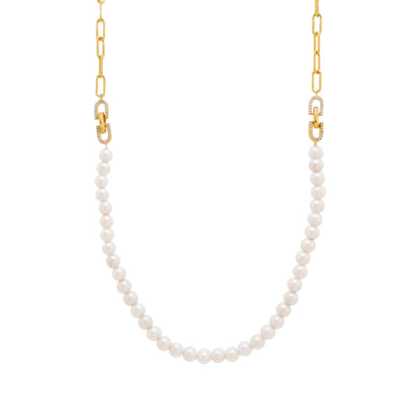 Necklace with mother-of-pearl and chain. Closure with zircons